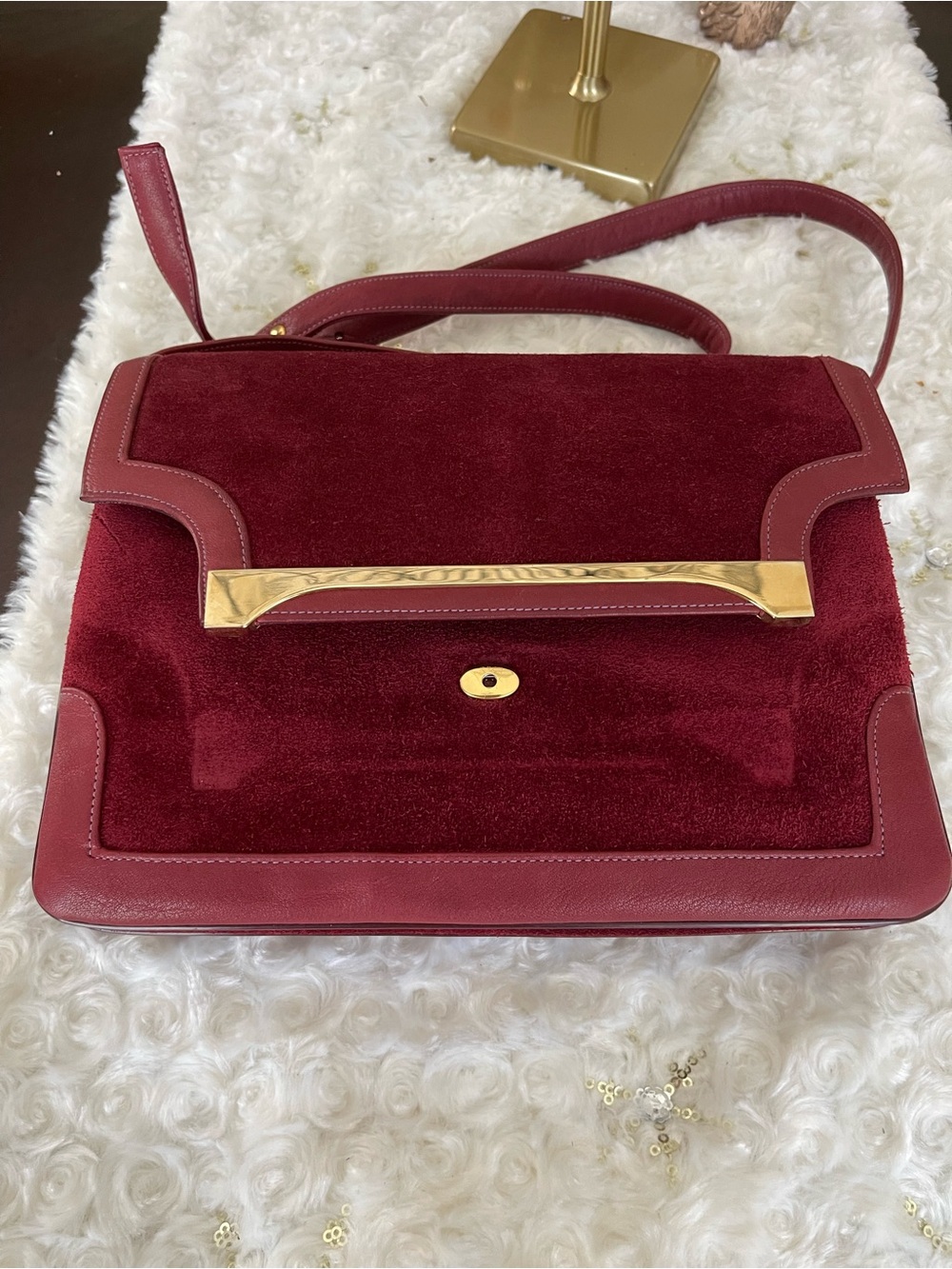 Vintage Susan Gail Burgundy Suede Shoulder Bag with Gold Accent - Picture 6 of 11